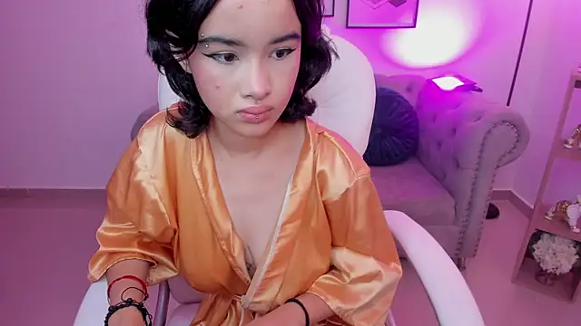 pekylove  online show from 10.10.25