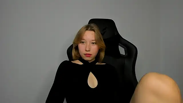 Agatha May online show from 10.10.25