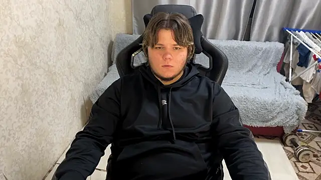 desiredude9 online show from 09.13.25