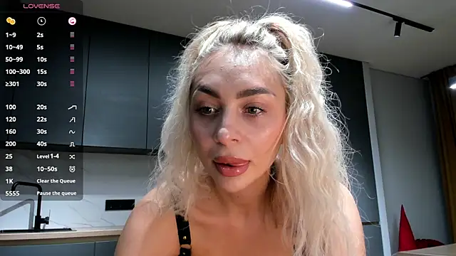 SaraShine  online show from 12.14.25