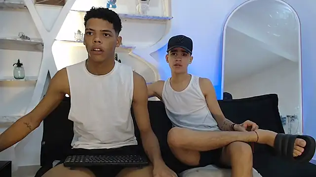 PRETTY FEM online show from 11.02.25