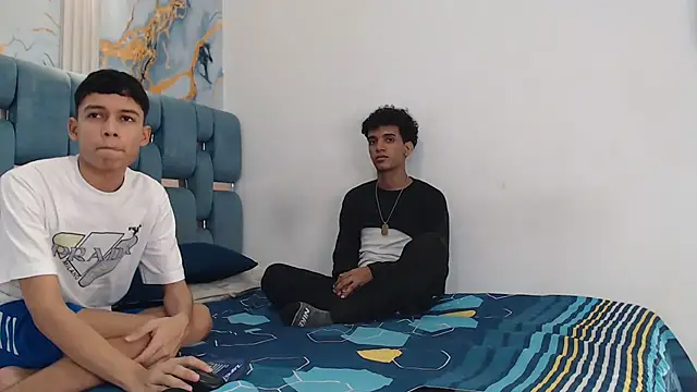 PRETTY FEM online show from 03.29.26