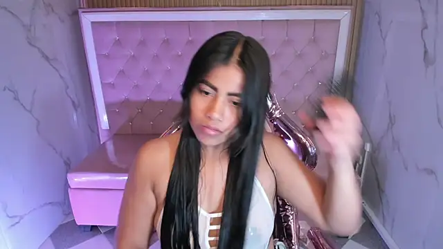 Victoria b  online show from 10.03.25