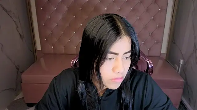 Victoria b  online show from 11.23.25