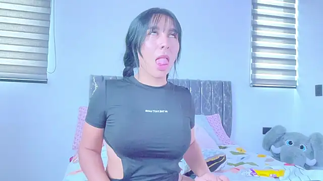 greciadom555 online show from 11.22.25