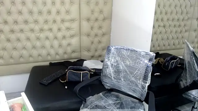 JessicaHott01 online show from 11.20.25