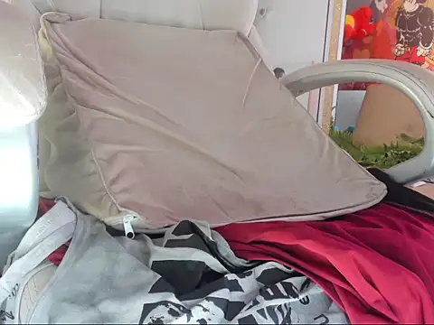 mila dash online show from 09.25.25