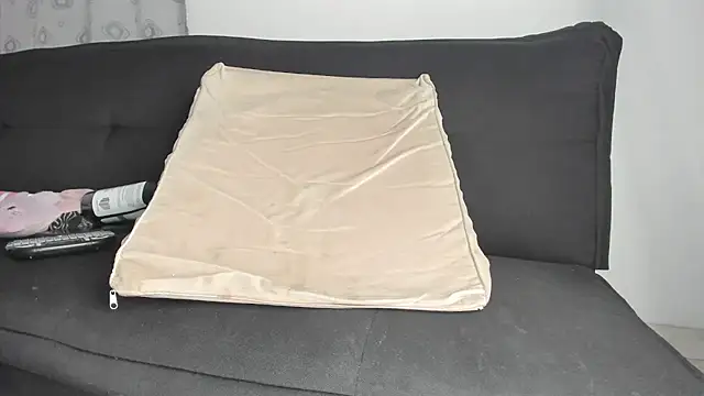 mila dash online show from 10.11.25