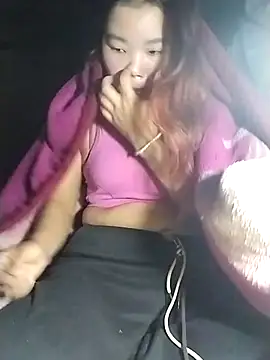 lylylove online show from 03.08.26