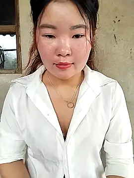lylylove online show from 05.18.26