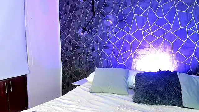 skailyn angels online show from 11.19.25