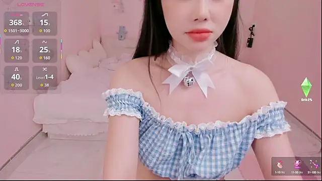 strawberry-ni online show from 09.21.25