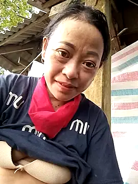 Snapshot of Sa2mh20 chatting on 10.13.25 Sa2mh20 online show from 10.13.25