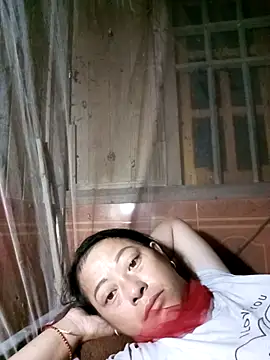 Snapshot of Sa2mh20 chatting on 10.15.25 Sa2mh20 online show from 10.15.25