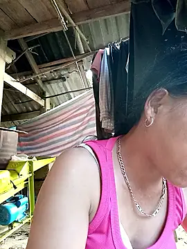 Snapshot of Sa2mh20 chatting on 10.19.25 Sa2mh20 online show from 10.19.25