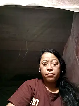 Snapshot of Sa2mh20 chatting on 10.28.25 Sa2mh20 online show from 10.28.25