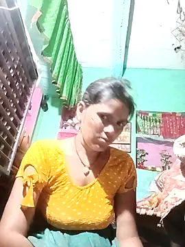 Sexy queeny online show from 10.13.25