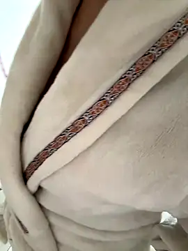 xiiuuff18 online show from 12.03.25