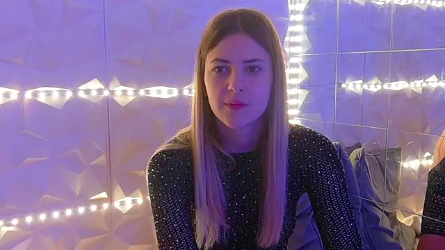 Aishha  online show from 12.18.25