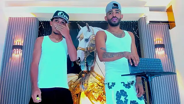 Extreme boys2 online show from 11.06.25