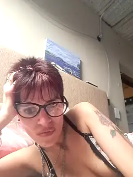 Snapshot of culitobosterook chatting on 09.28.25 culitobosterook online show from 09.28.25