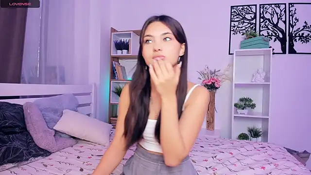 FunnyyMonkeyy online show from 10.18.25