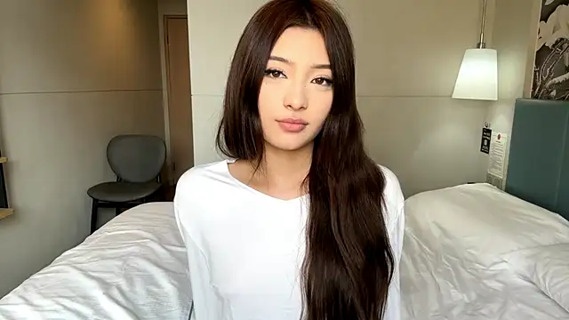 Snapshot of LaurelLeier chatting on 01.09.26 LaurelLeier online show from 01.09.26