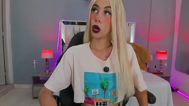 Darlyn tenderhot   online show from 10.18.25