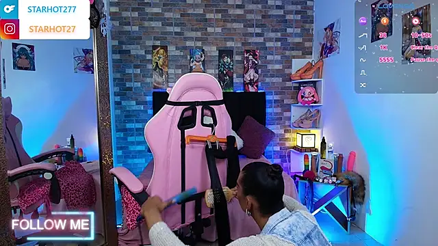 Snapshot of Starhott_ chatting on 09.29.25 Starhott online show from 09.29.25