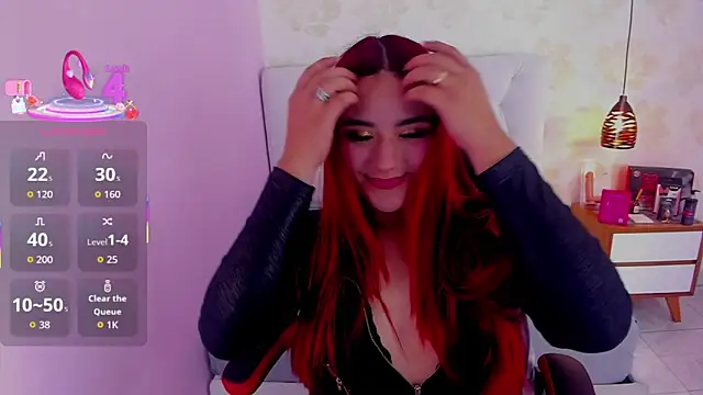 LINZI LENNOX online show from 10.25.25