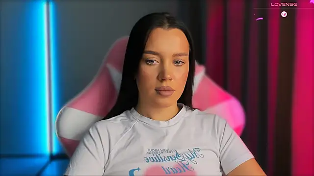 AmeliaSonk231 online show from 10.14.25