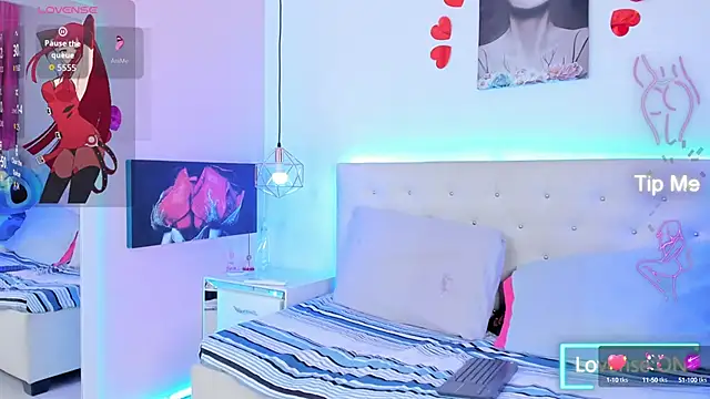 Snapshot of Thedoll_ethan7 chatting on 10.10.25 Thedoll ethan7 online show from 10.10.25