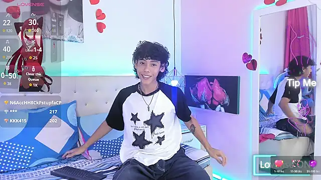 Snapshot of Thedoll_ethan7 chatting on 10.20.25 Thedoll ethan7 online show from 10.20.25