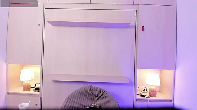 Stefannyevans  online show from 03.24.26