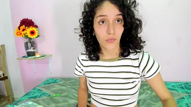 TeensNews18 online show from 09.22.25