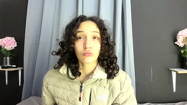 TeensNews18 online show from 11.19.25