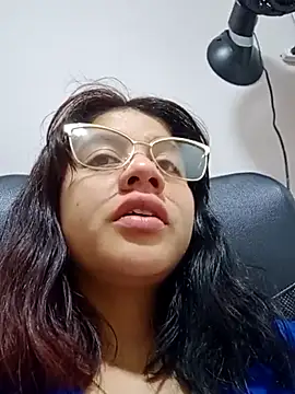 Julieth brown  online show from 09.28.25