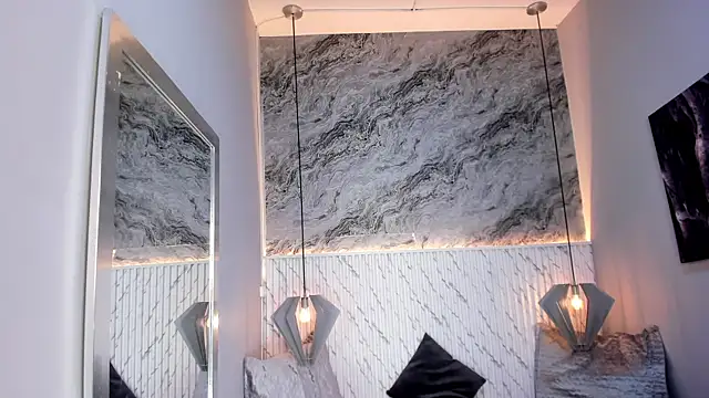 Julieth brown  online show from 11.09.25