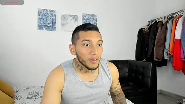 ArianaWil online show from 09.25.25