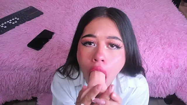 Dulceemia  online show from 09.19.25