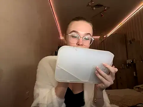 bellameow88 online show from 09.16.25