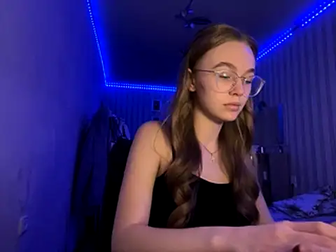 bellameow88 online show from 10.23.25