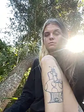 Snapshot of ittybittymeryssa chatting on 11.01.25 ittybittymeryssa online show from 11.01.25