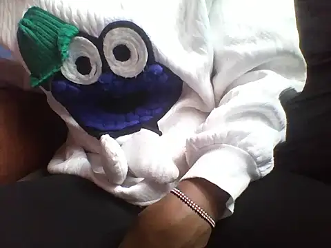 Moongodessy online show from 10.14.25