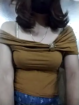 Candy-bae online show from 10.13.25