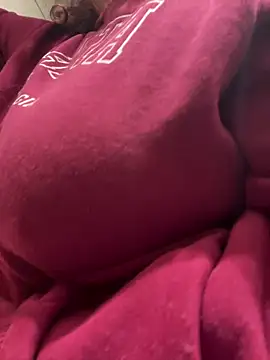 Snapshot of AliceCurlyX chatting on 11.28.25 AliceCurlyX online show from 11.28.25