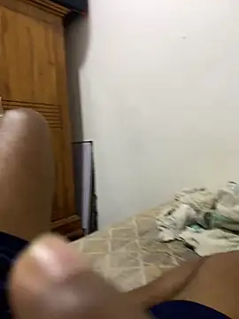 Snapshot of Senurak99 chatting on 09.30.25 Senurak99 online show from 09.30.25