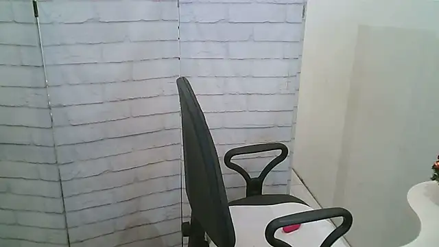 Helen xi  online show from 01.12.26