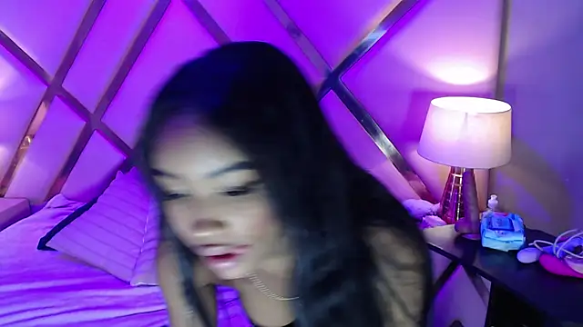 Snapshot of JulitPink chatting on 11.09.25 JulitPink online show from 11.09.25