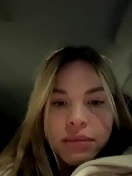 Snapshot of SMELLSEX chatting on 10.01.25 SMELLSEX online show from 10.01.25